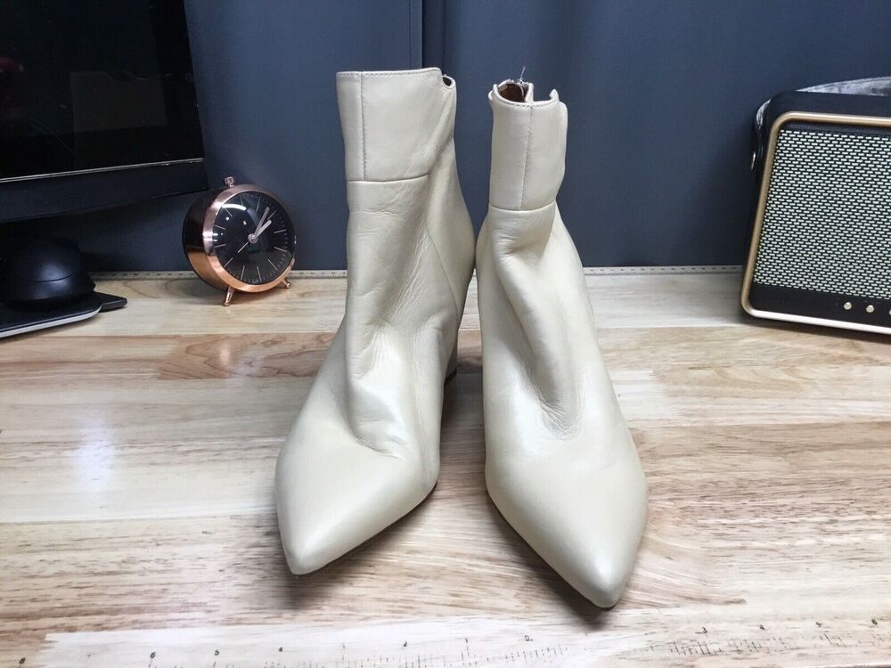 Franco Sarto Venture Beige Leather Ankle Boots Back Zipper Size 9
